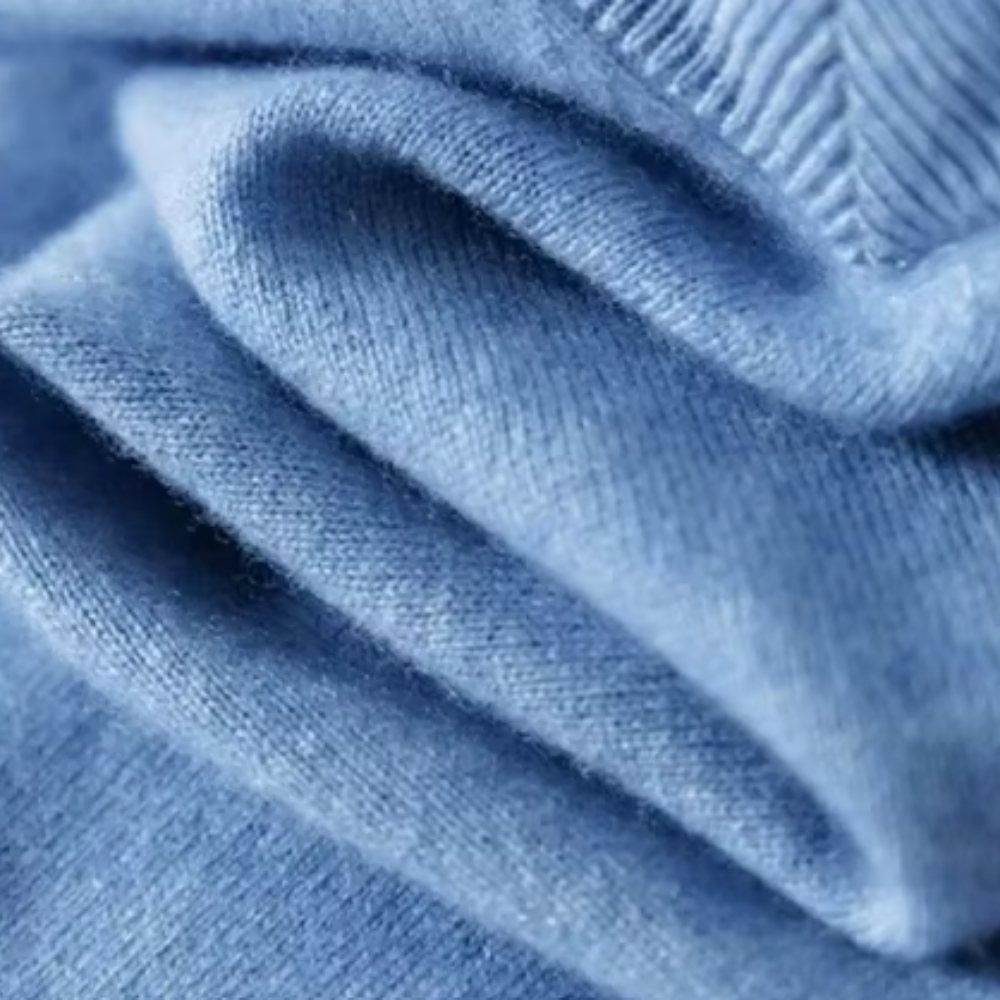 Elegant sweater med V-hals