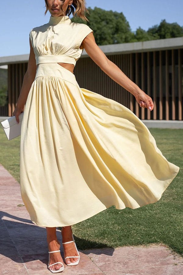 Quincy | Midi kjole med Cut-Out og Lommer