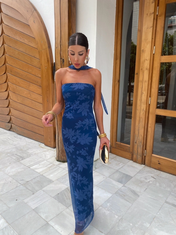 Sabina | Strapless Kjole med Sjal Detalje