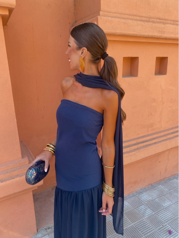 Mila | Chic Strapless Midi Kjole