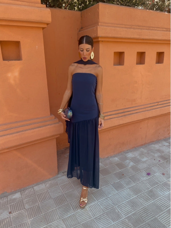 Mila | Chic Strapless Midi Kjole