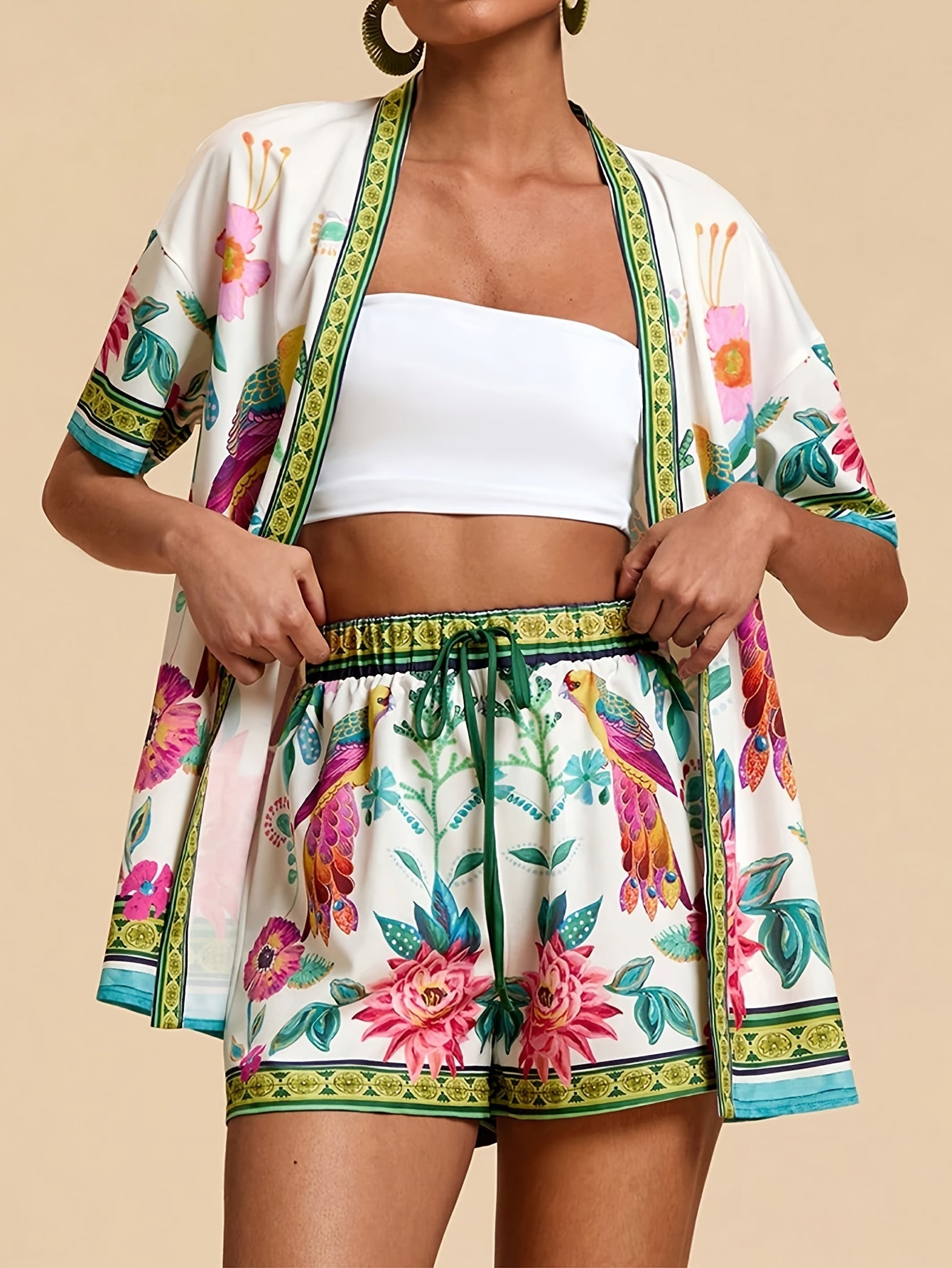 Isabella | Tropisk Print Sæt med Top og Shorts