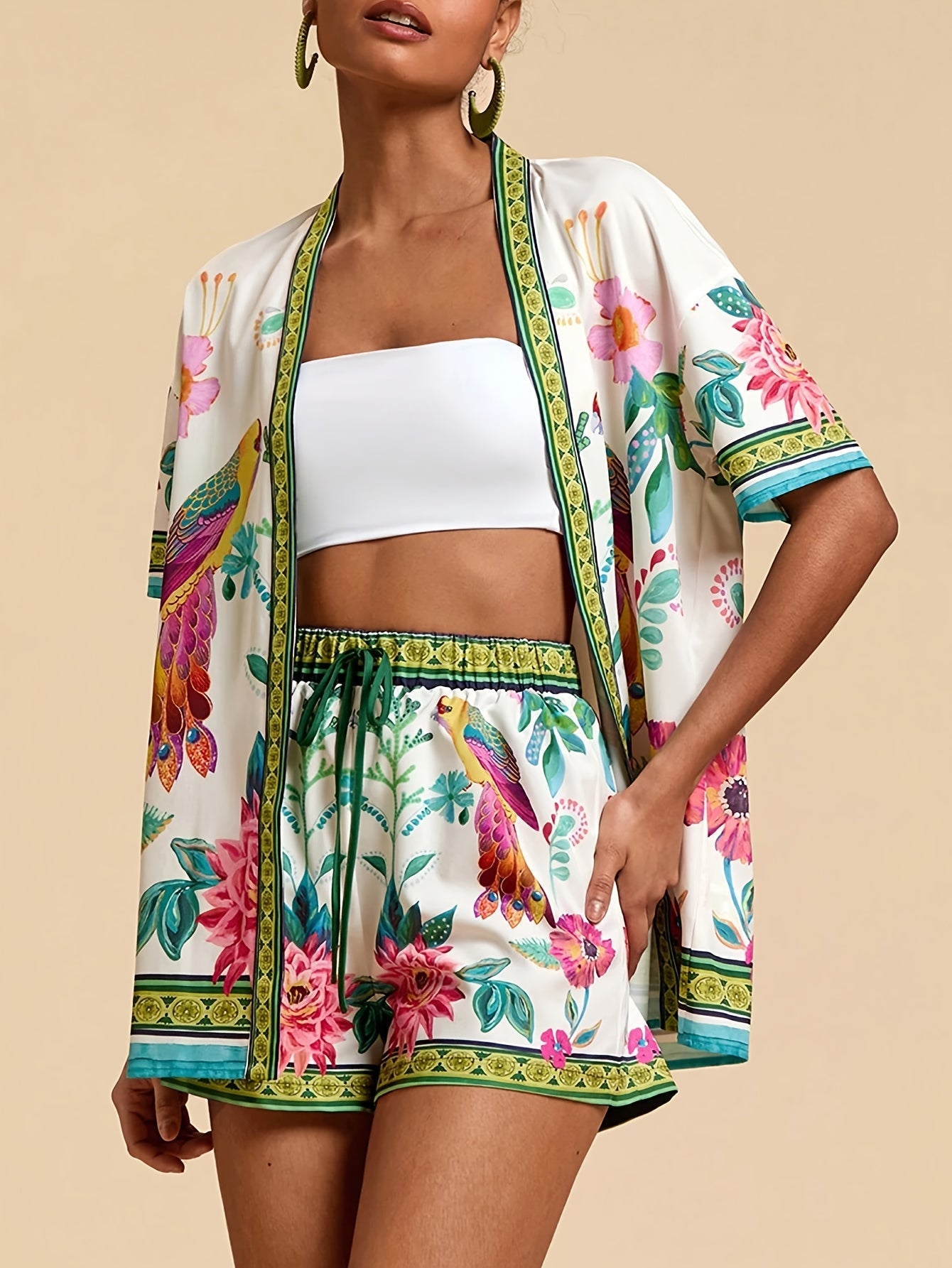 Isabella | Tropisk Print Sæt med Top og Shorts
