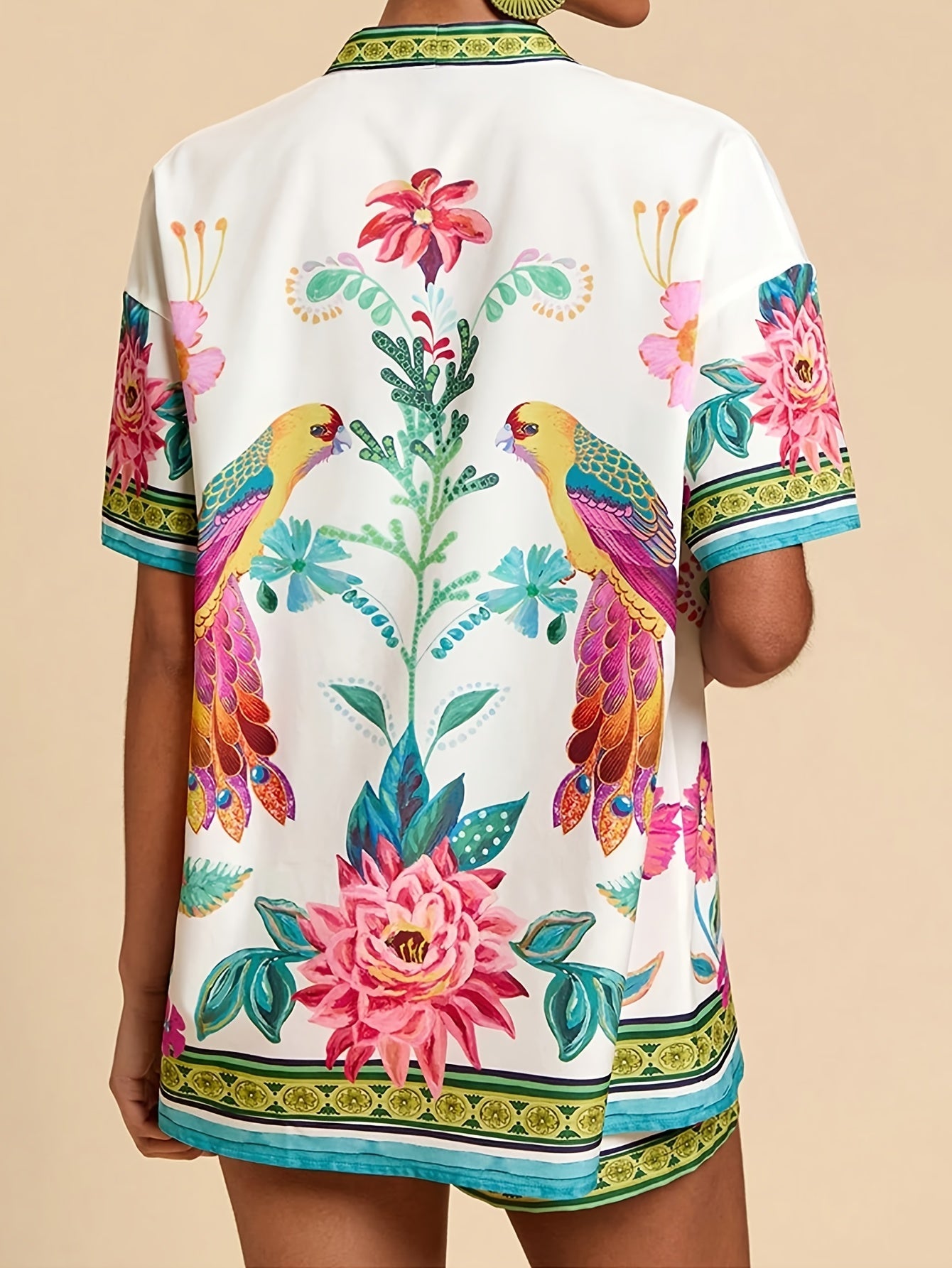 Isabella | Tropisk Print Sæt med Top og Shorts