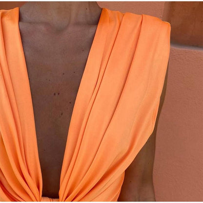 Isabelle | Festkjole med dyb V-hals